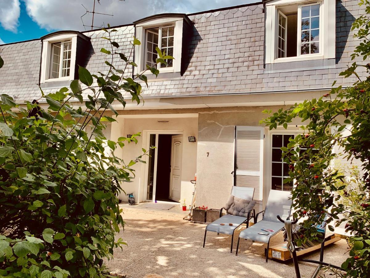Parc De Buc Bed & Breakfast Buc  Exterior photo